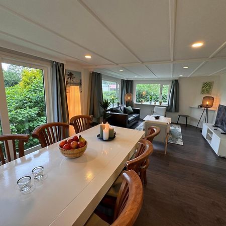 Ruim En Luxe Chalet Privetuin - Park 'De Ijsvogel' Appartement Voorthuizen Buitenkant foto