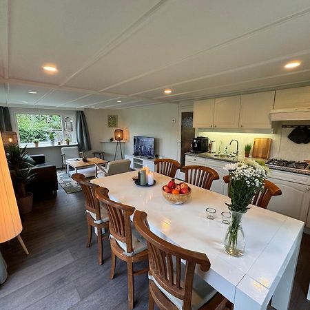 Ruim En Luxe Chalet Privetuin - Park 'De Ijsvogel' Appartement Voorthuizen Buitenkant foto